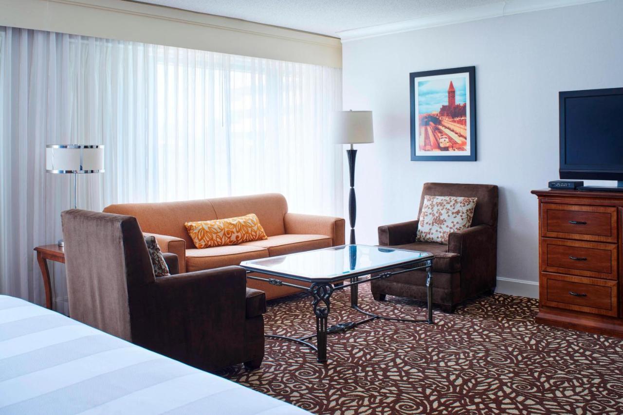 มิลวอคี แมริออท เวสต์ Hotel วอคิชชา ภายนอก รูปภาพ