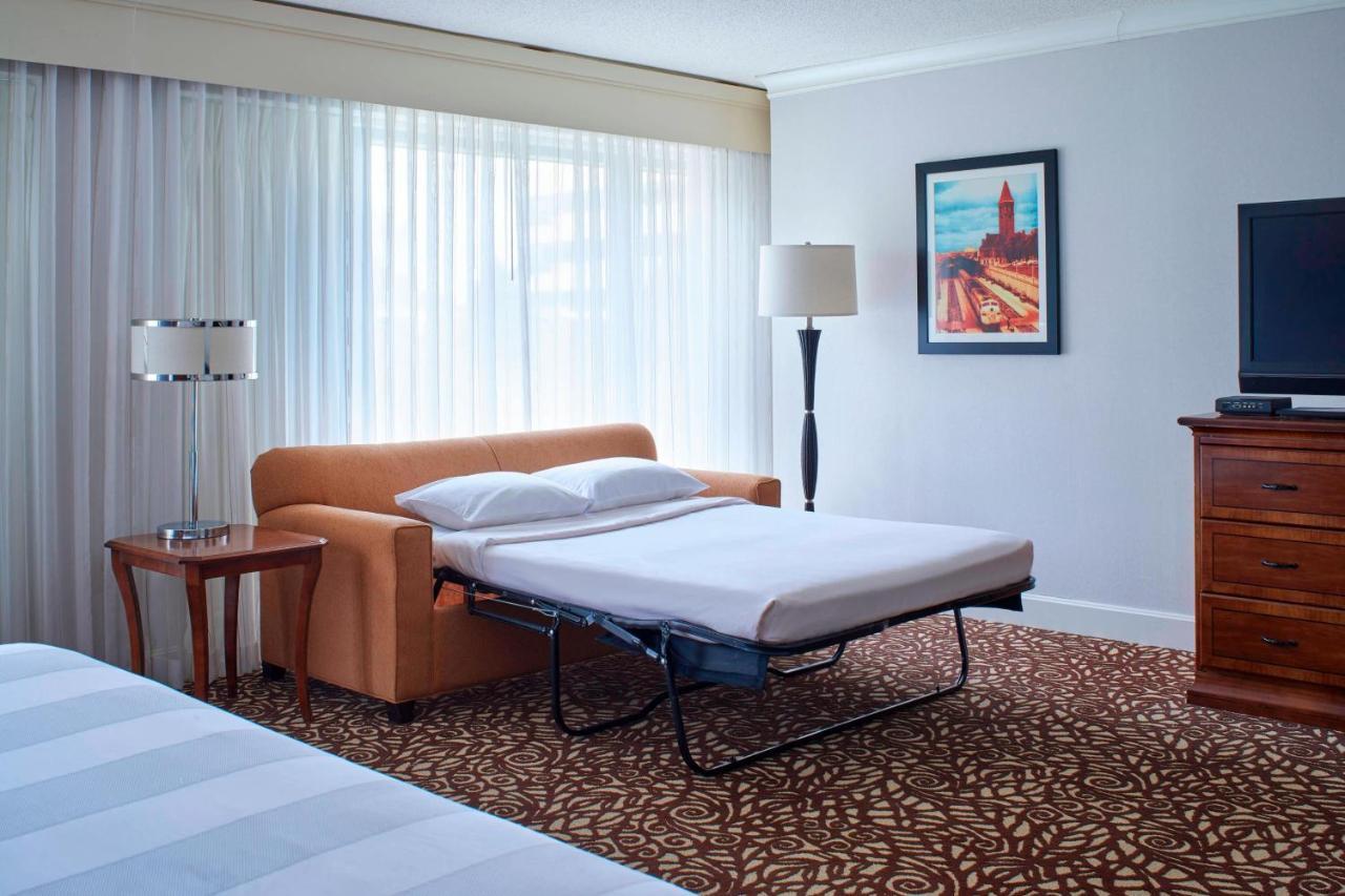 มิลวอคี แมริออท เวสต์ Hotel วอคิชชา ภายนอก รูปภาพ