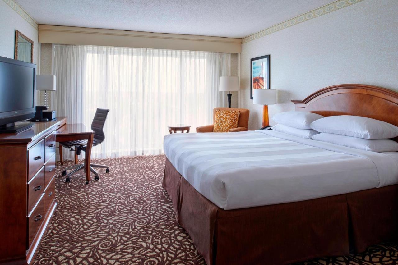 มิลวอคี แมริออท เวสต์ Hotel วอคิชชา ภายนอก รูปภาพ